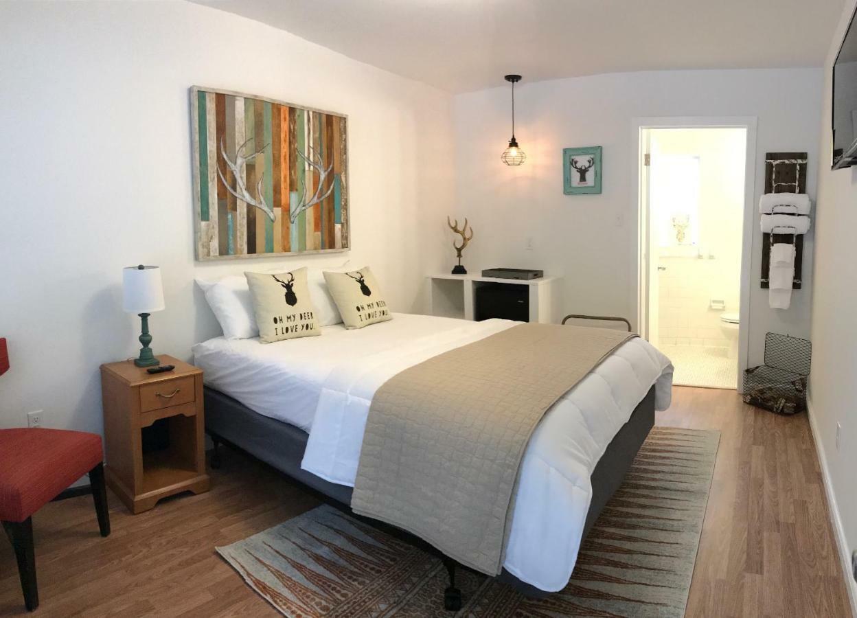 Dame Fortune's Cottage Court Hot Springs Extérieur photo